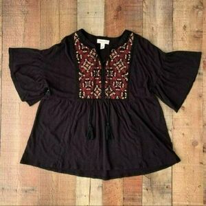 Vintage America women's size small embroidered babydoll tee in Black and Red
